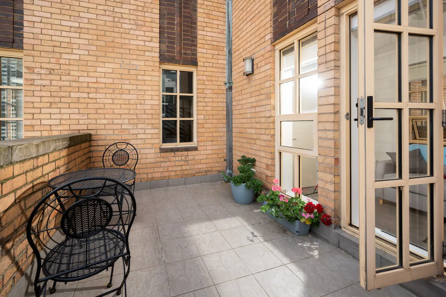 Accessible Accommodation in Melbourne CBD - Available now for MTA/STA — Home image 2