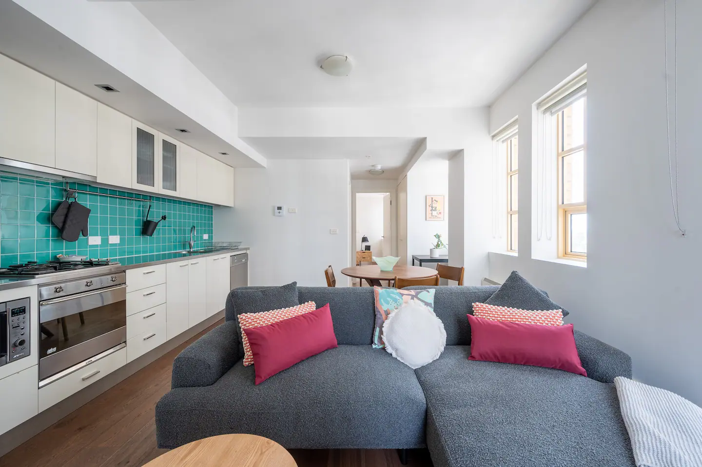 Accessible Accommodation in Melbourne CBD - Available now for MTA/STA — Home image 3