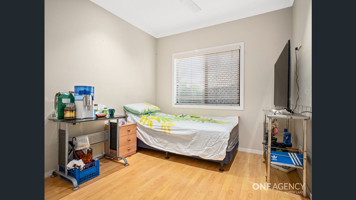 IMMACULATE SIL HOUSE AVAILABLE — Home image 3