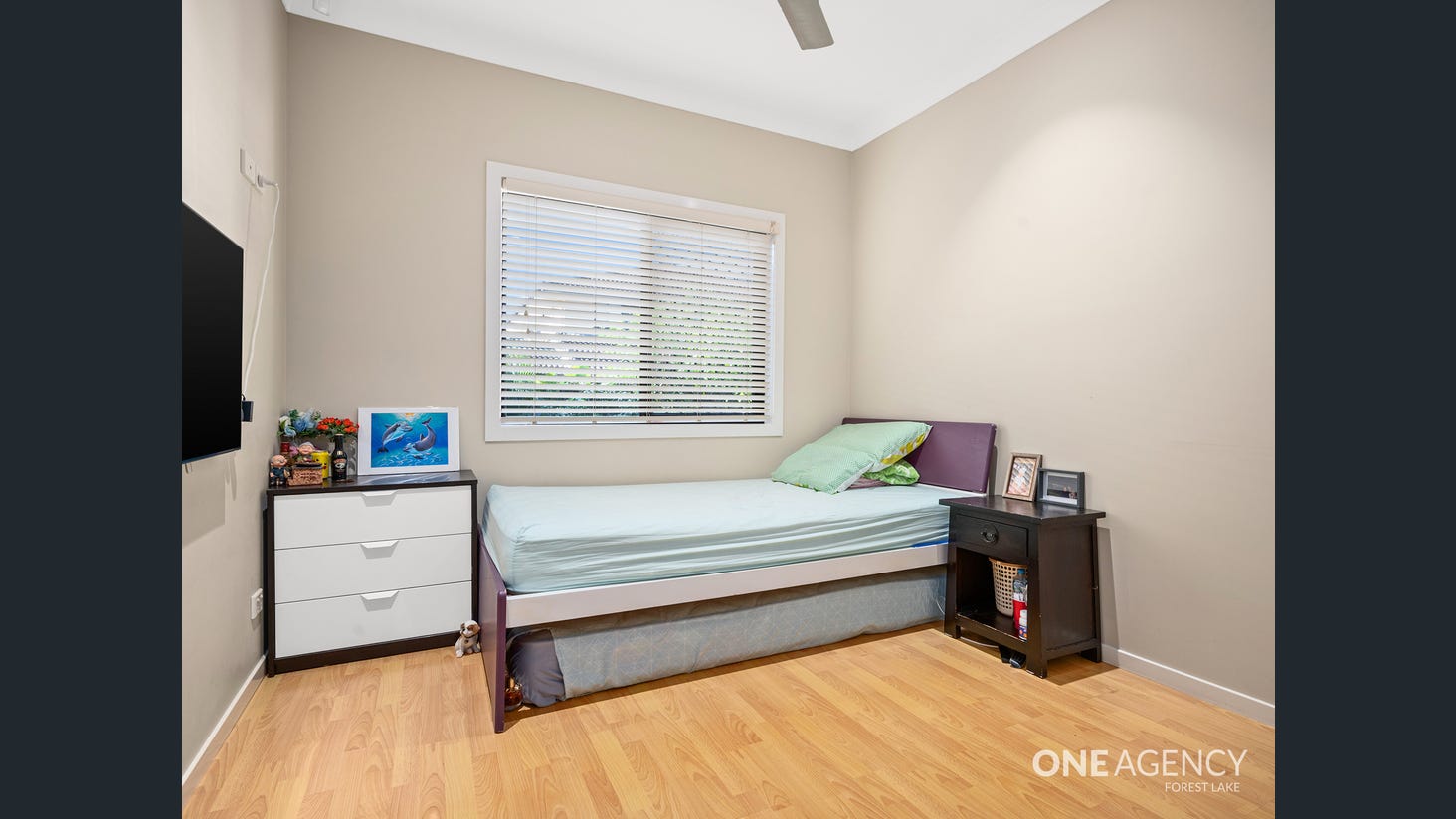 IMMACULATE SIL HOUSE AVAILABLE — Home image 8