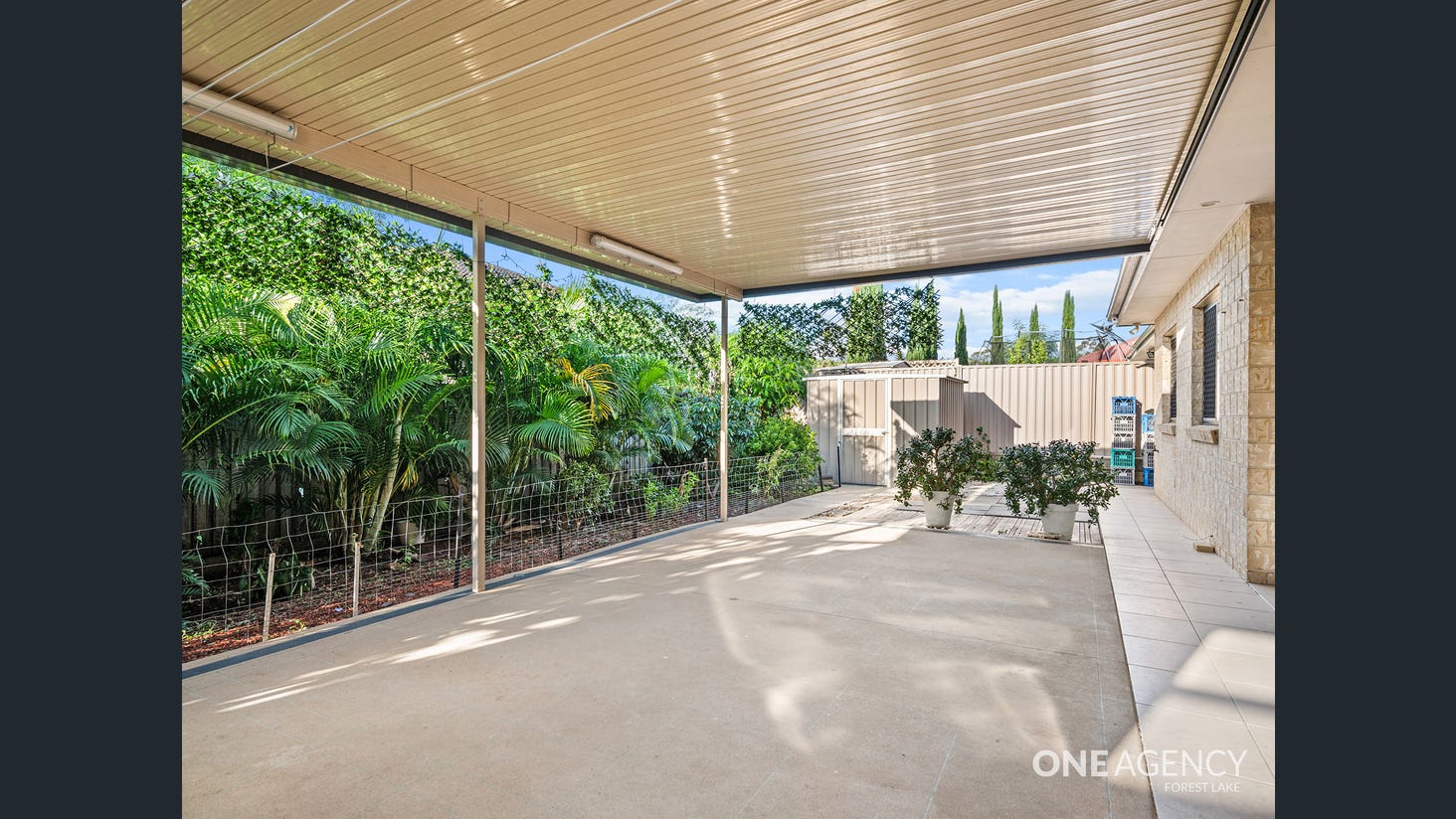 IMMACULATE SIL HOUSE AVAILABLE — Home image 17