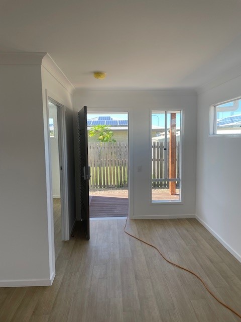 Eli Waters, Hervey Bay QLD - Robust 2 Bed Duplex (Villa 2) — Home image 7