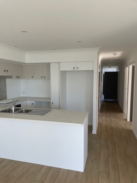 Eli Waters, Hervey Bay QLD - Robust 2 Bed Duplex (Villa 2) — Home image 37