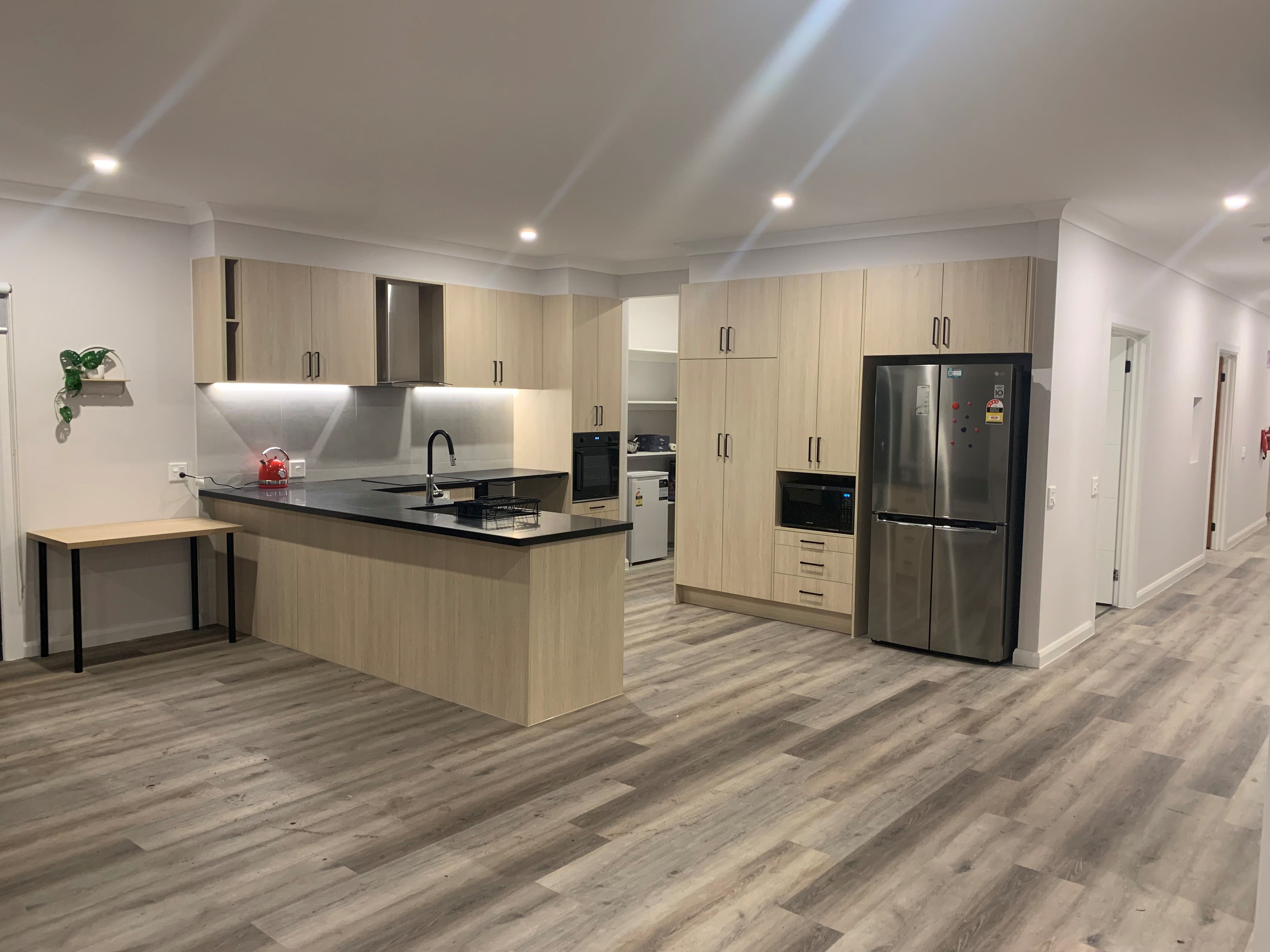 Avail. Now - HPS/FA vacancies for males, huge bedrooms and ensuites — Home image 2