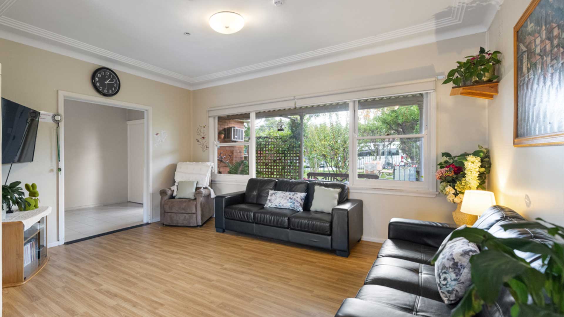 Denistone West — Home image 2
