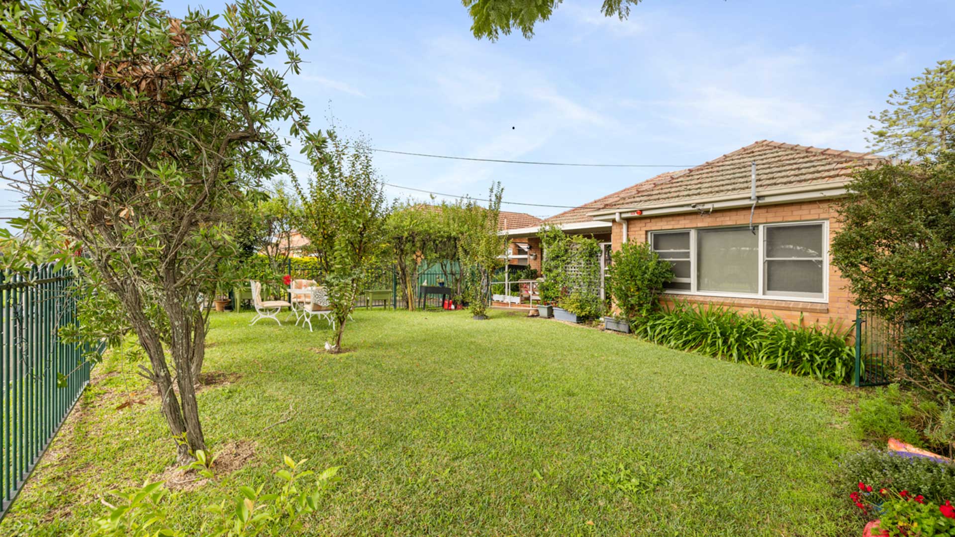 Denistone West — Home image 3
