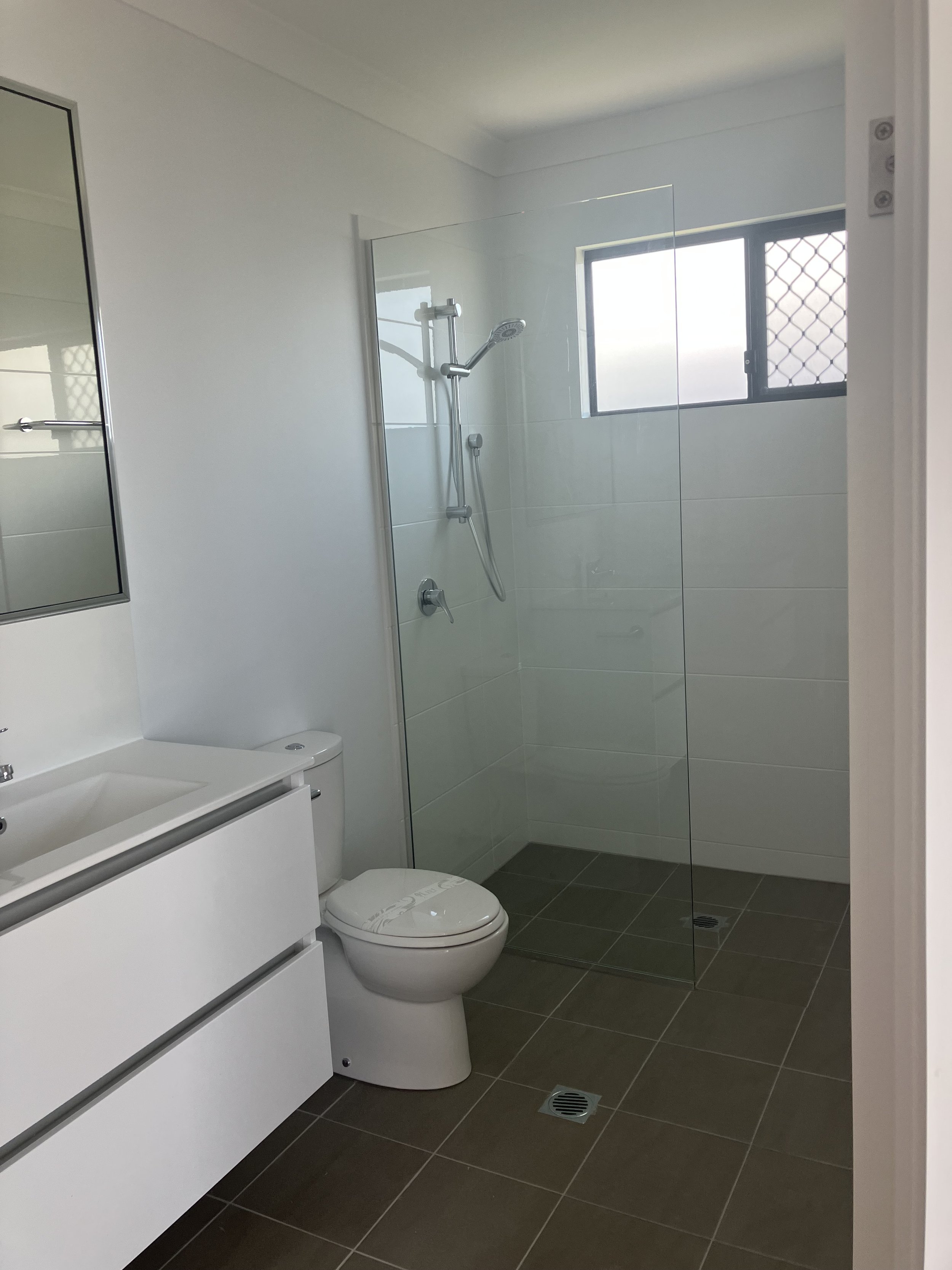 Acradenia Street, Mount Low, QLD | High Physical Support Property in Mount Low Ready to Be Called Home — Home image 2