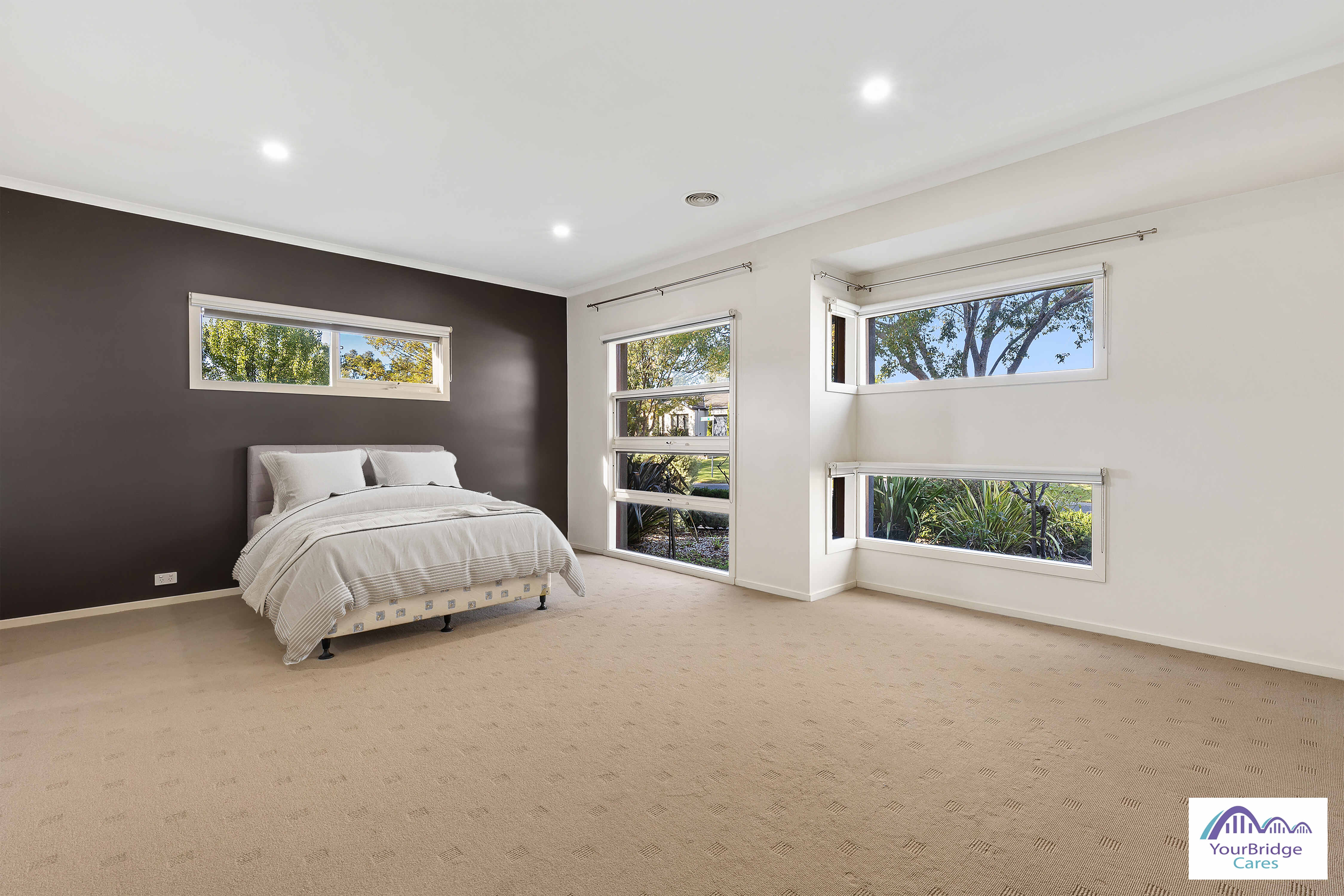 A lovely SIL / STA / MTA Accommodation in Cranbourne East, Victoria — Home image 2
