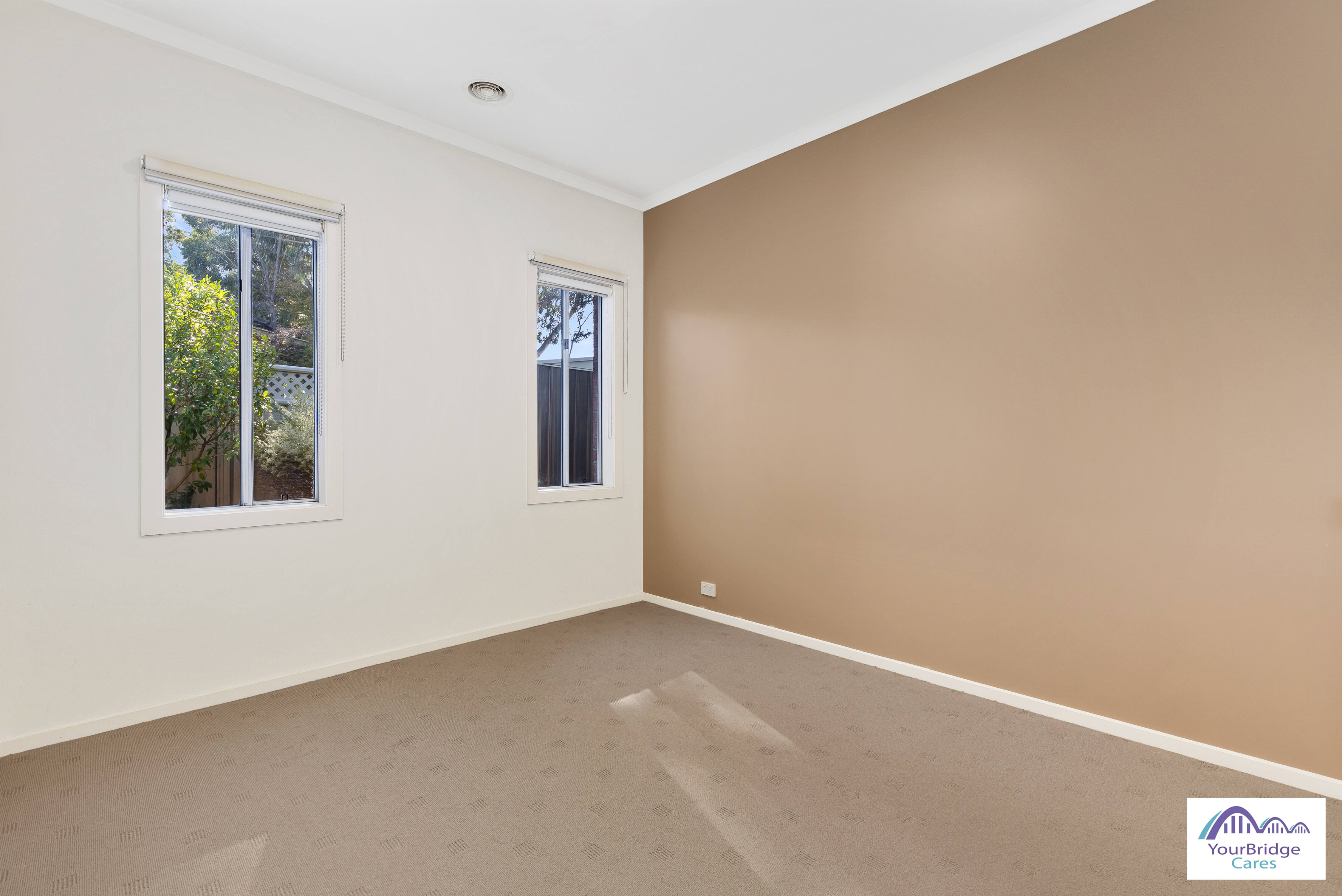 A lovely SIL / STA / MTA Accommodation in Cranbourne East, Victoria — Home image 7