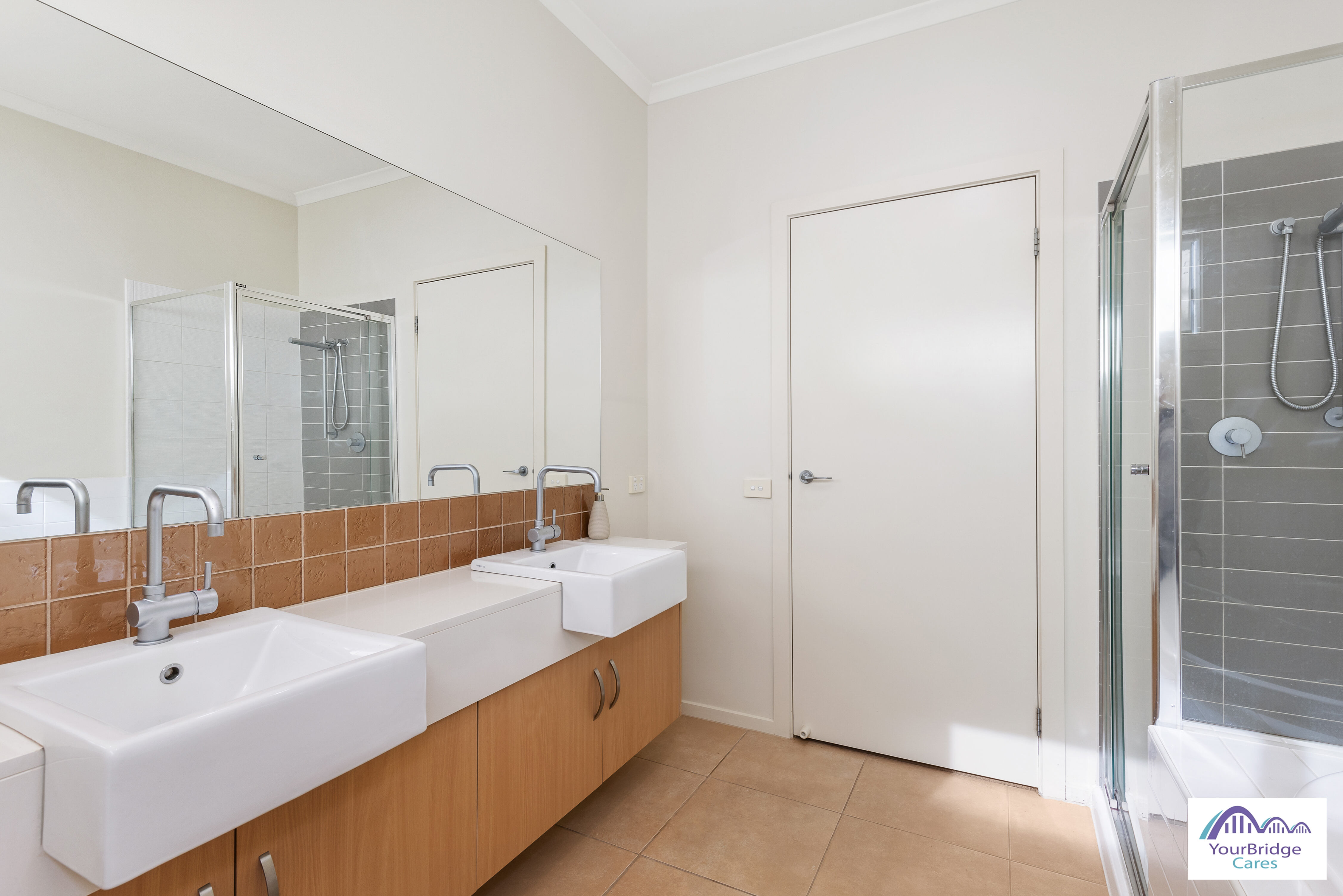 A lovely SIL / STA / MTA Accommodation in Cranbourne East, Victoria — Home image 13