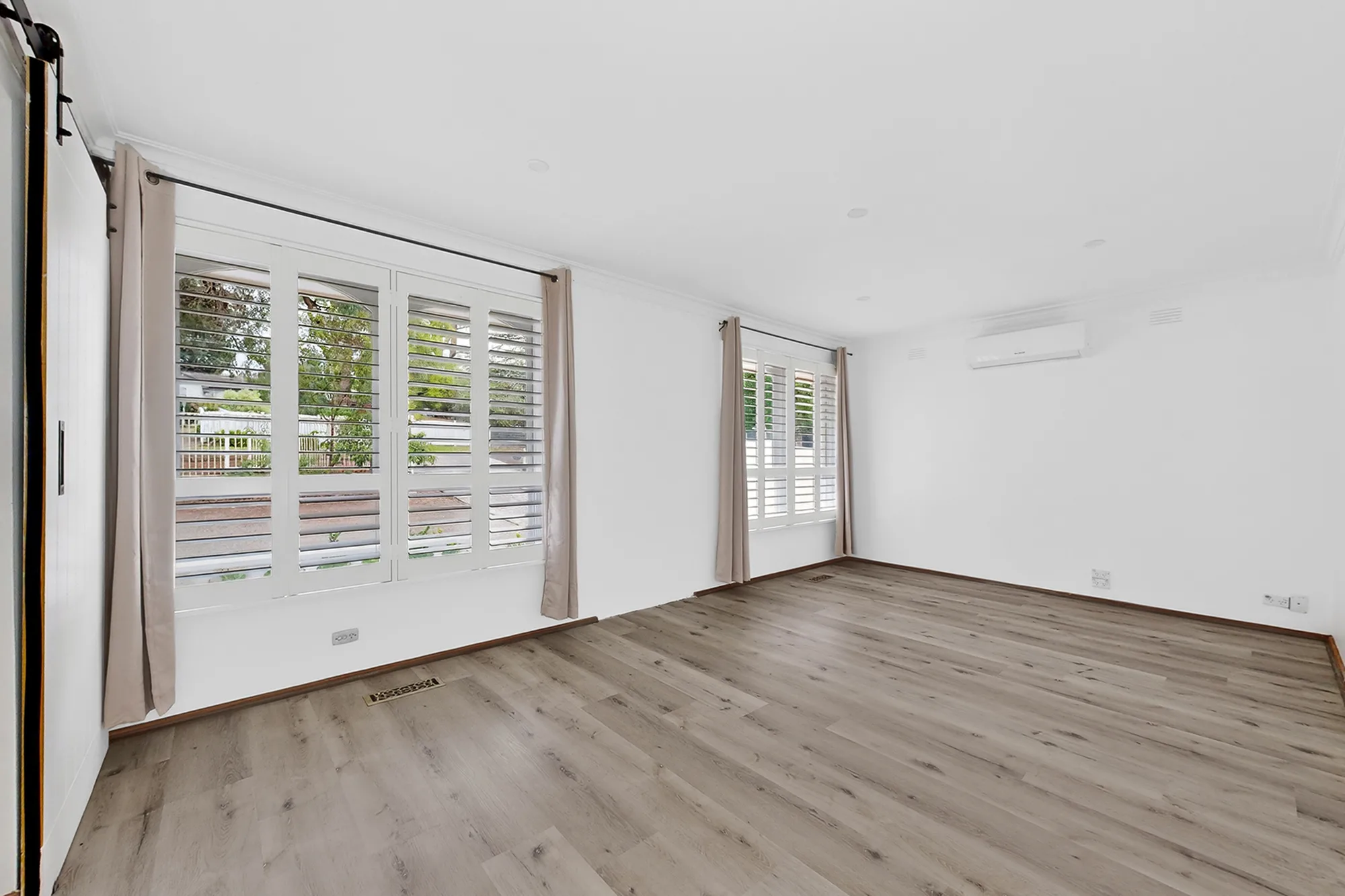 Beautiful Accessible SIL Home in Croydon - MTA Available — Home image 6