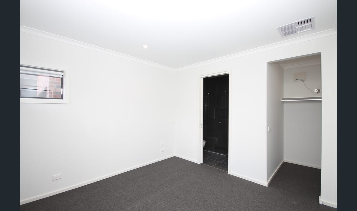 Accessible SIL Accommodation with Three Vacant Rooms in Colmar Street, Lara VIC — Home image 7