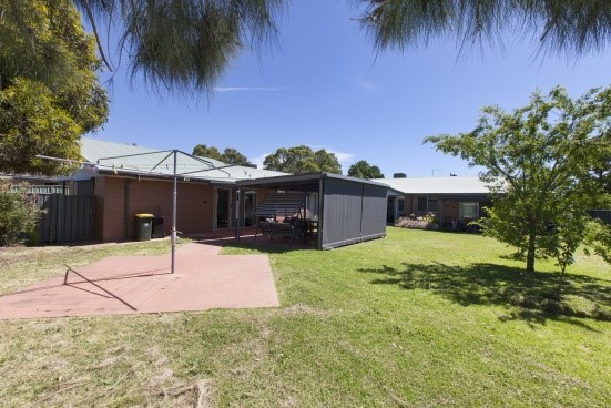 One vacancy available in a three bedroom duplex in the historic town of Ararat — Home image 5