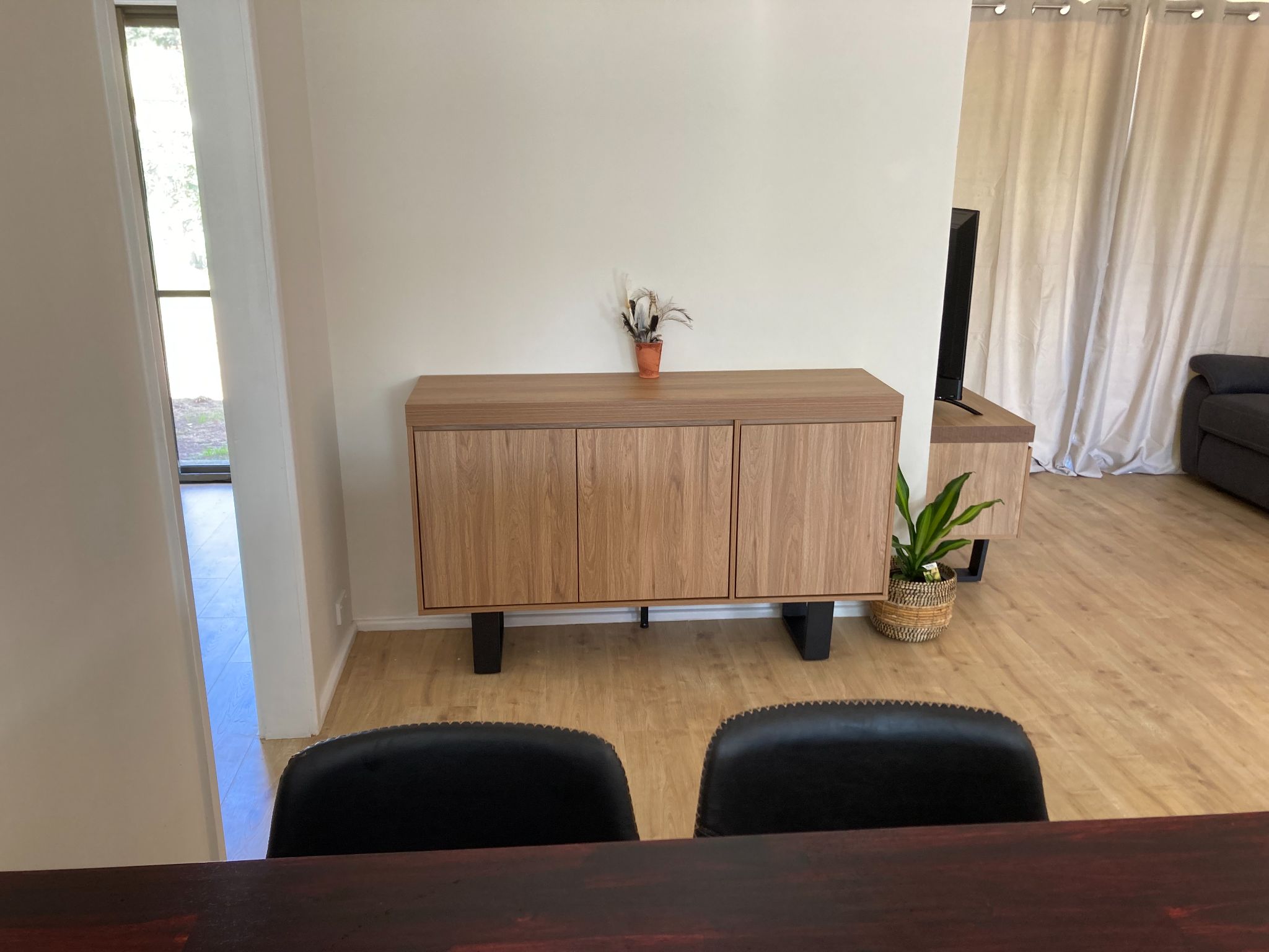 Modern and Relaxed Living in Coonabarabran — Home image 11