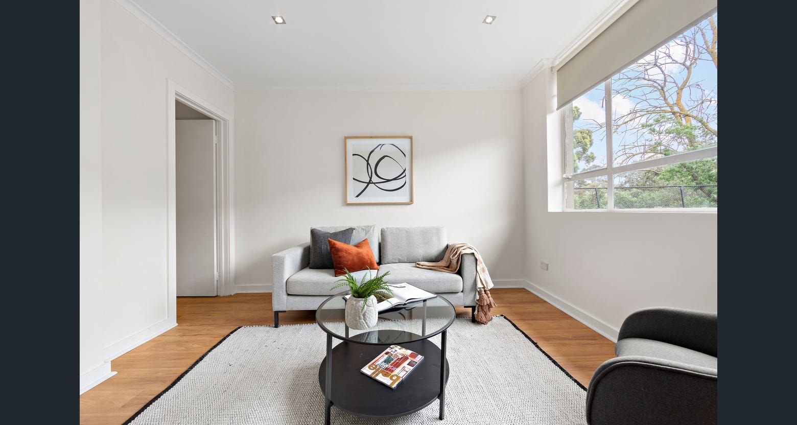 Delightful 2 Bedroom SIL Unit in Sunshine,Melbourne — Home image 9