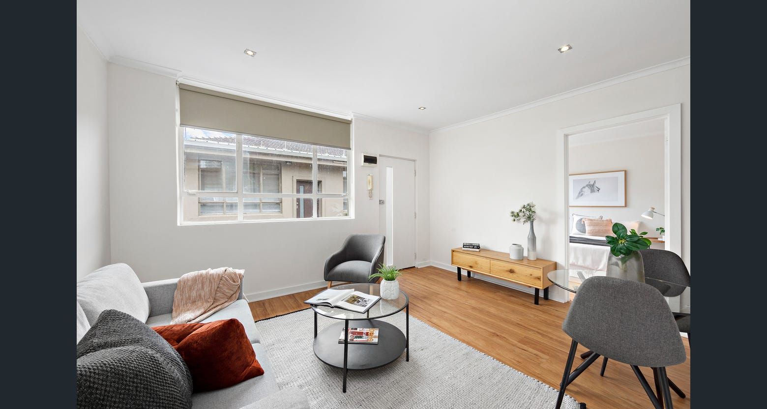 Delightful 2 Bedroom SIL Unit in Sunshine,Melbourne — Home image 10