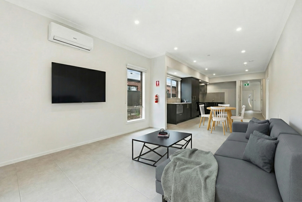 Robust SDA | Two Independent Homes on One Title — Home image 8