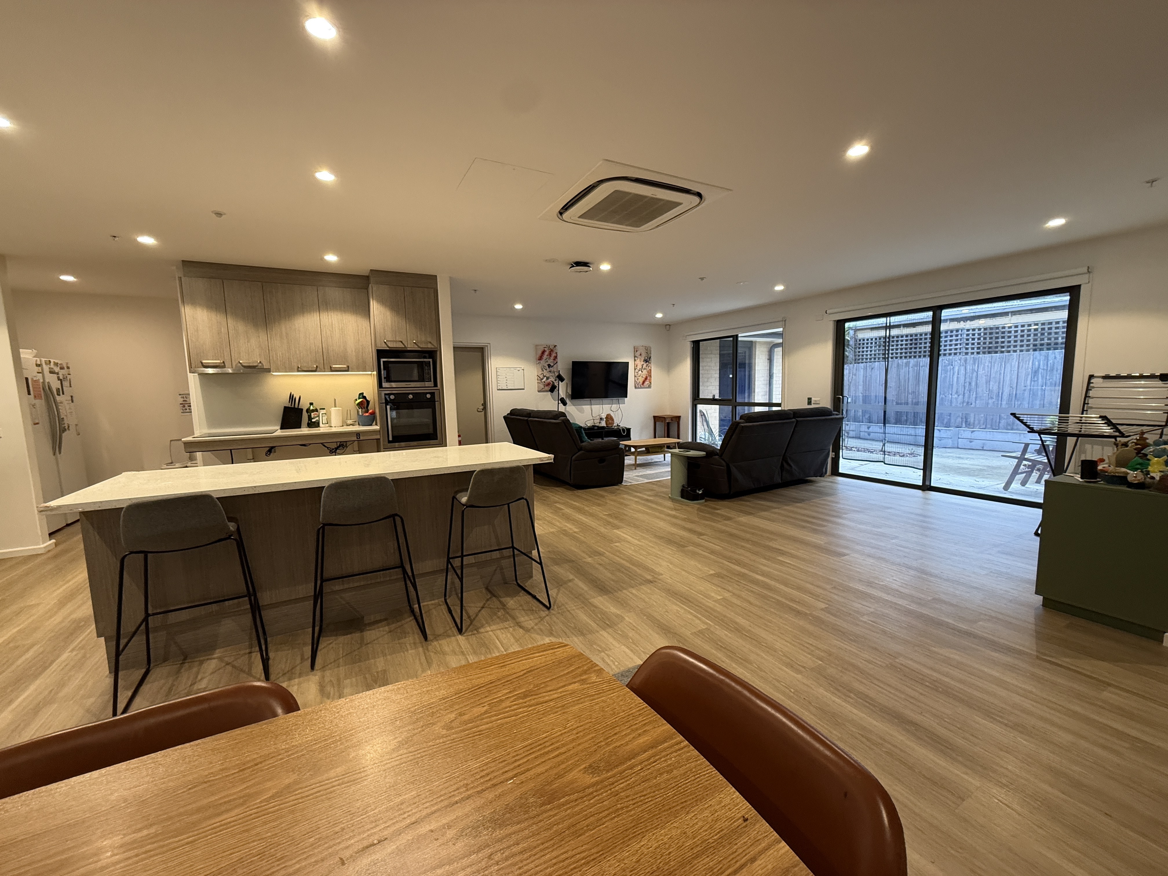 Modern Living in Frankston — Home image 2