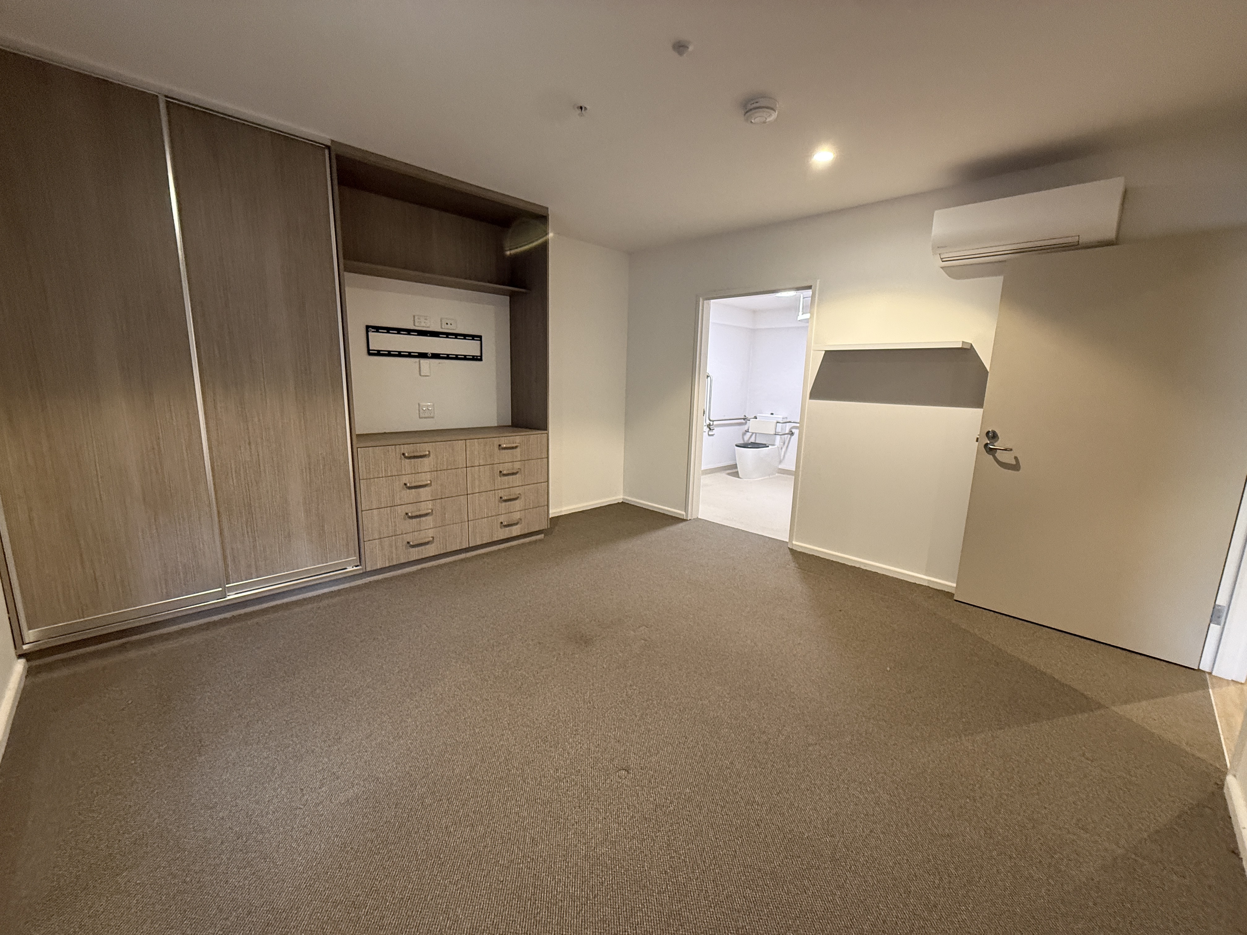 Modern Living in Frankston — Home image 4