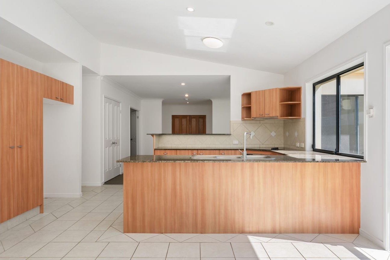 Beautiful Tranquil SIL Home in Robina, Gold Coast — Home image 4