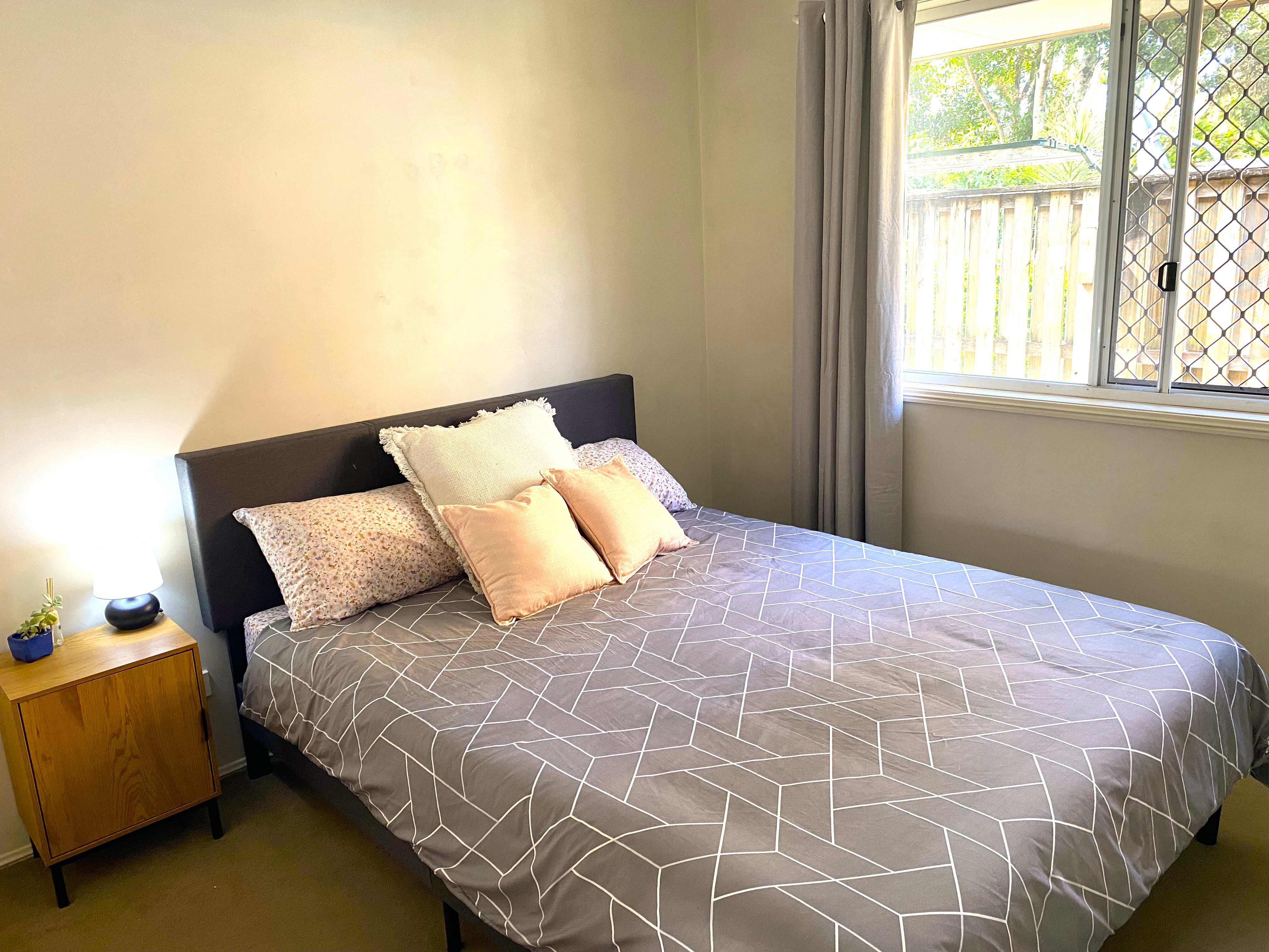 Beautiful Tranquil SIL Home in Robina, Gold Coast — Home image 5