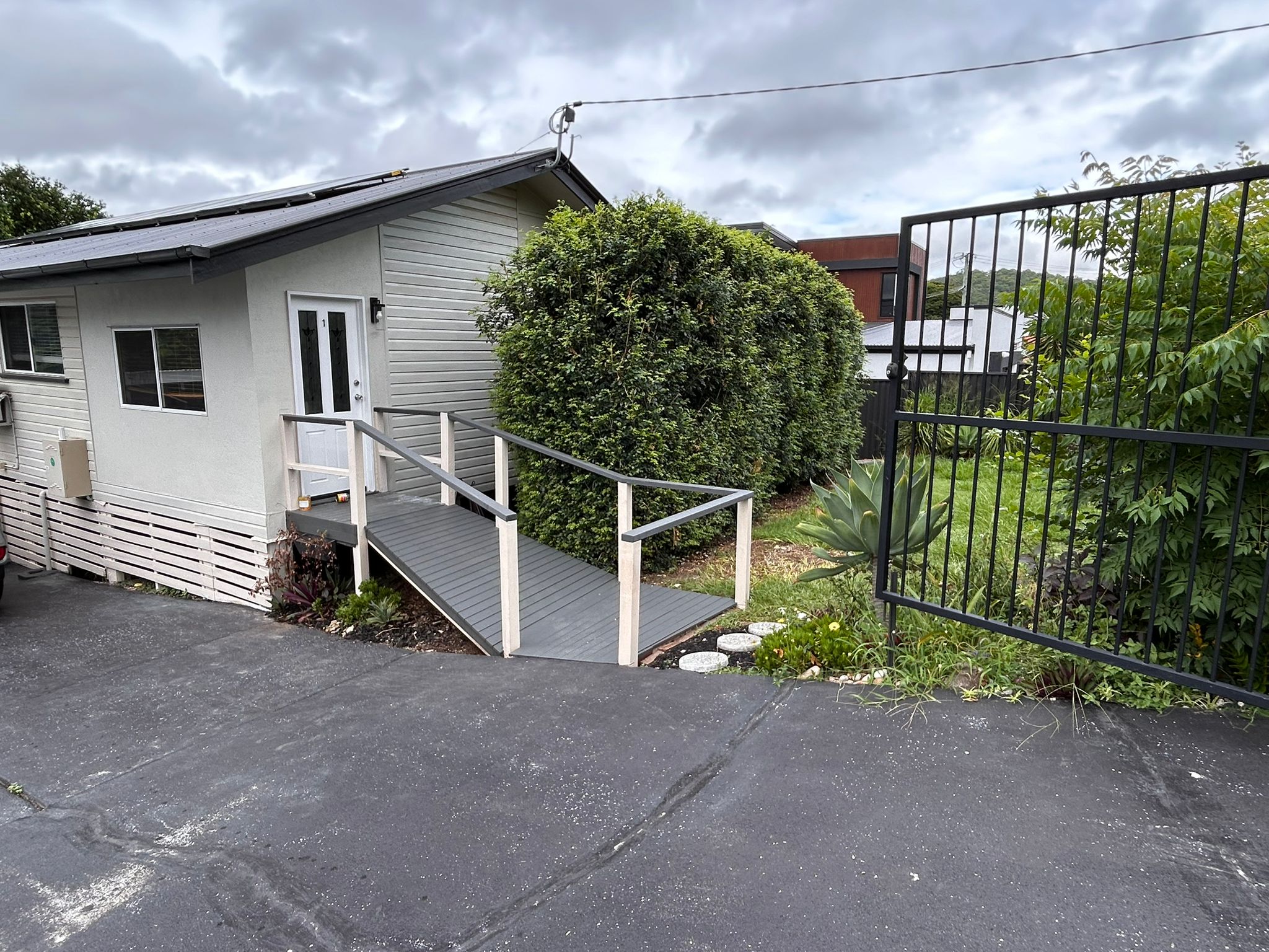 Fully Accessible Home- Close to the City, SIL, ILO, STA, MTA — Home image 3