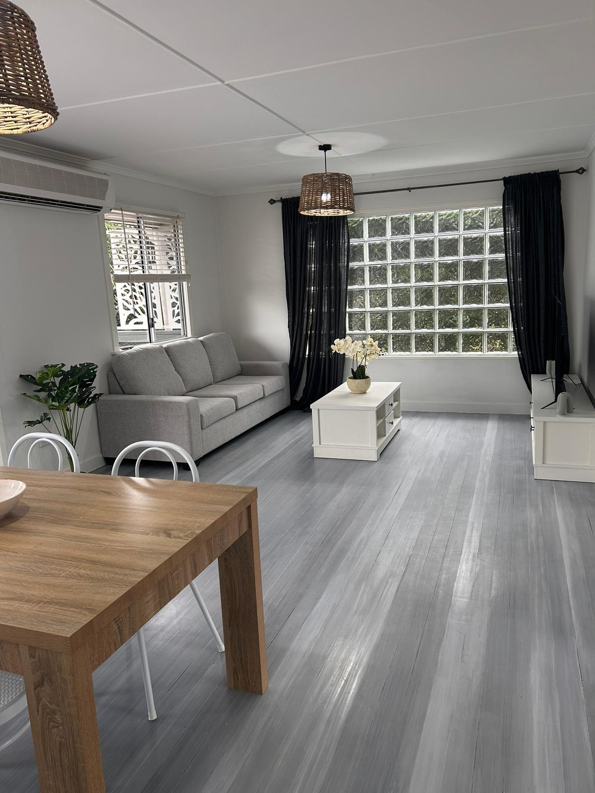 Fully Accessible Home- Close to the City, SIL, ILO, STA, MTA — Home image 11