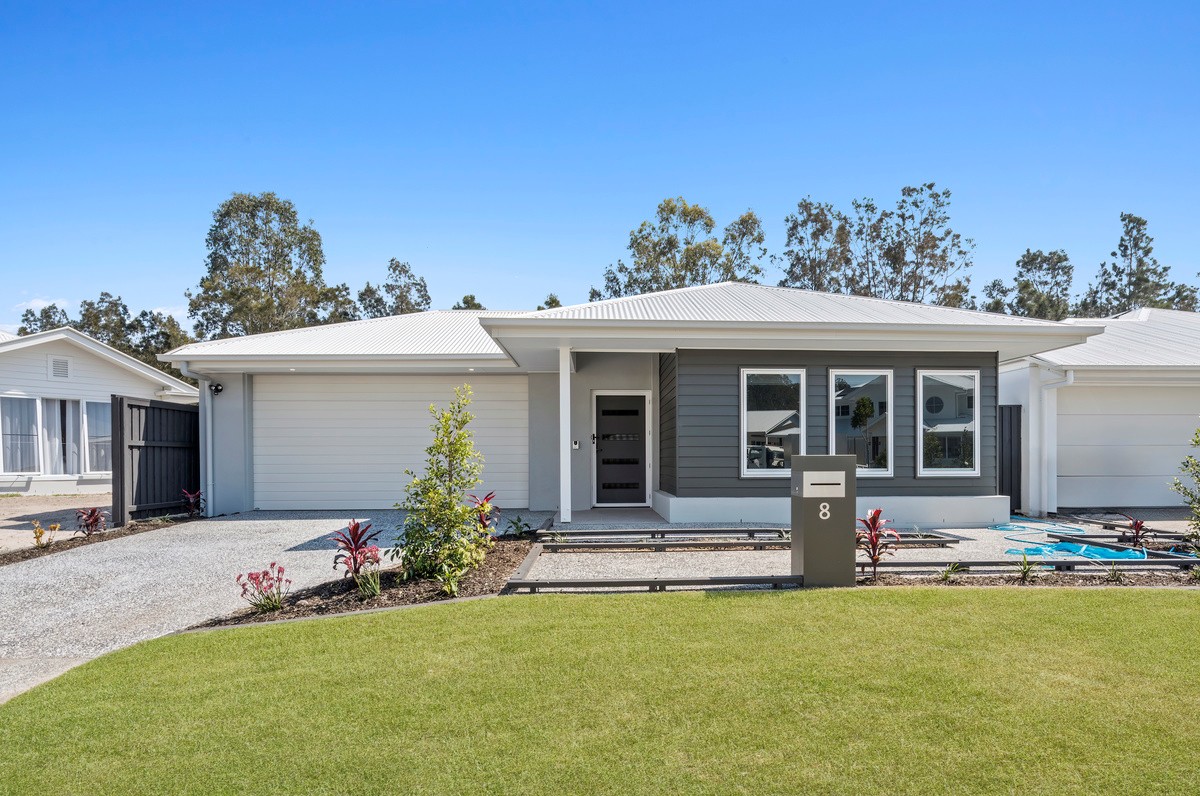 Brand New in Beautiful Burleigh — Home image 6