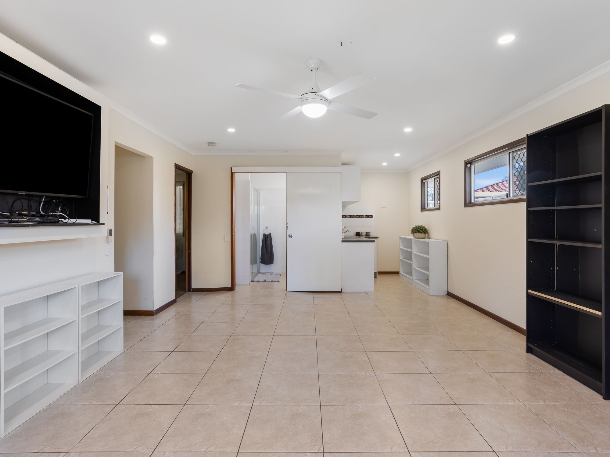 Peace and comfort in Wynnum — Home image 4