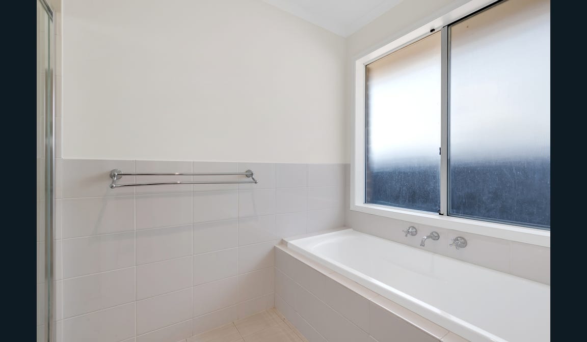 Comfortable and Accessible Living in Munno Para West — Home image 5