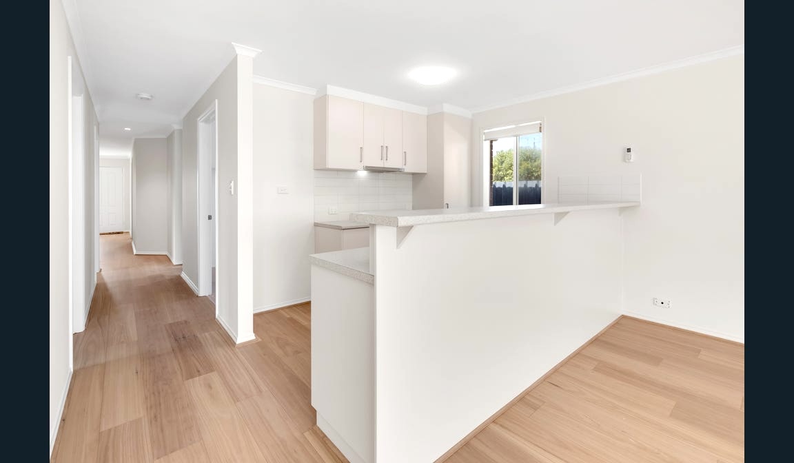 Comfortable and Accessible Living in Munno Para West — Home image 6
