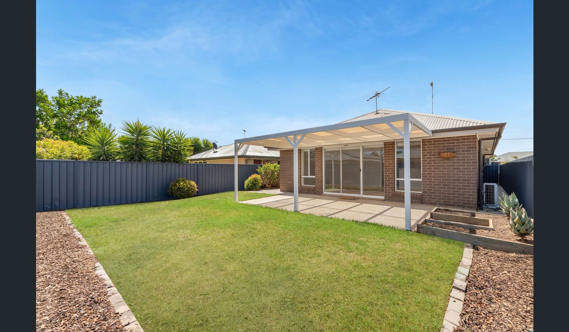 Comfortable and Accessible Living in Munno Para West — Home image 14