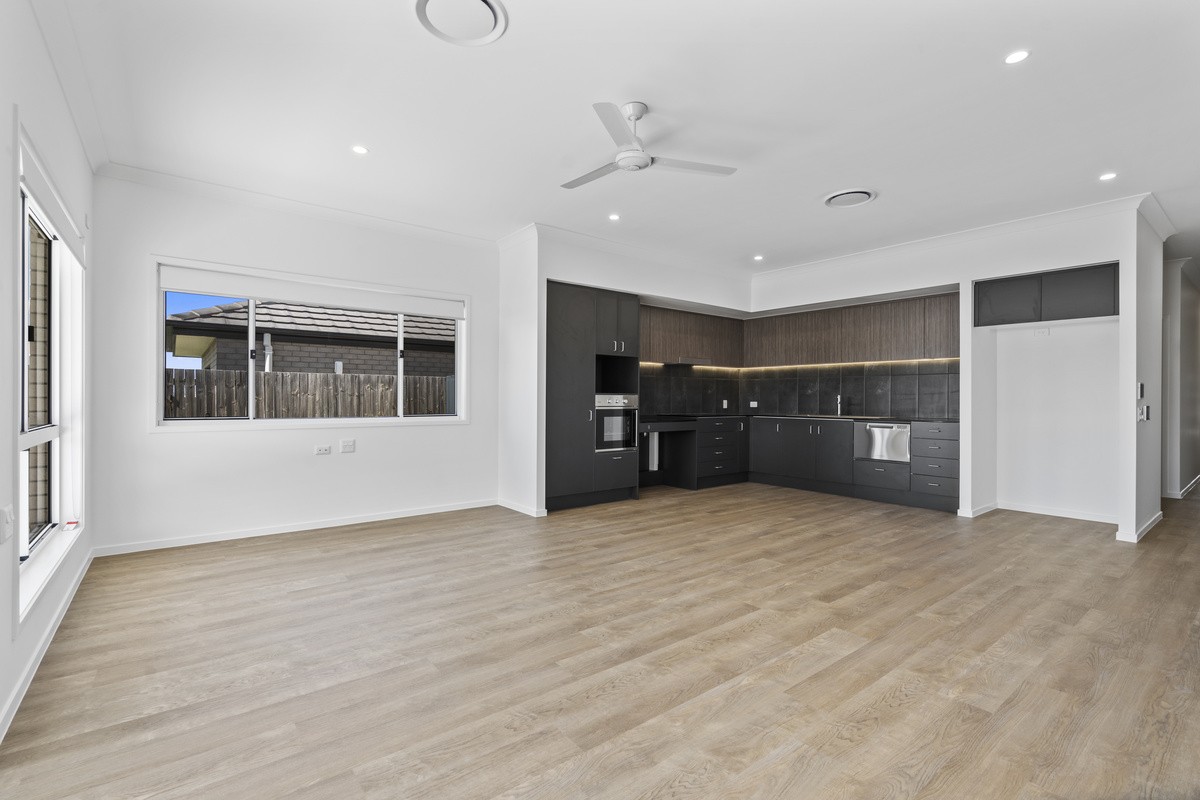 Victoria Point, QLD HPS — Home image 5