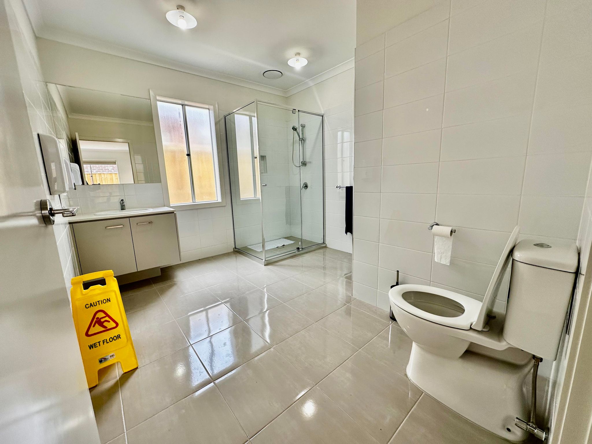 Beautiful, newly built SIL/MTA/STA- Respite  accommodation- Close to Hospital — Home image 5