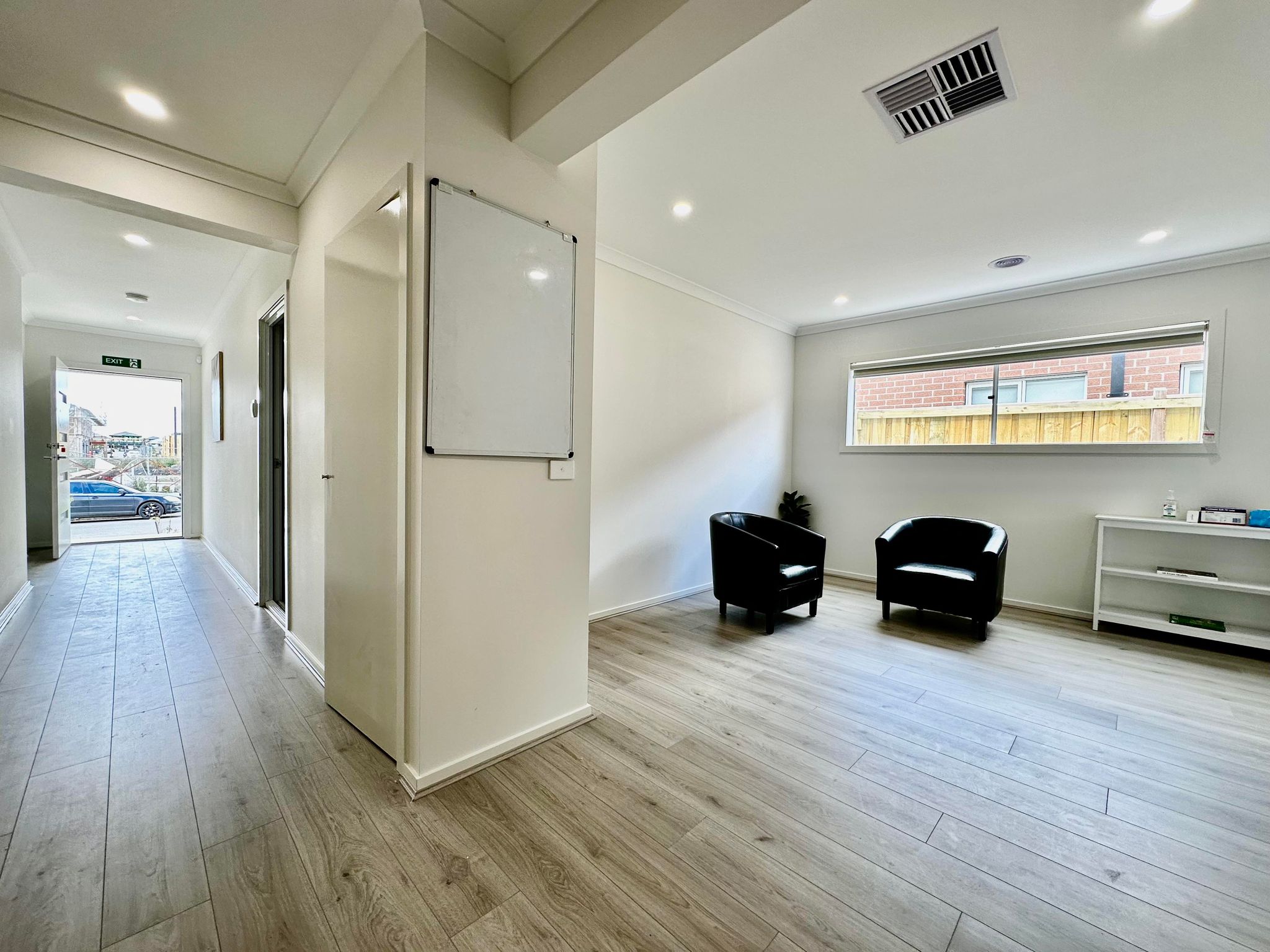 Beautiful, newly built SIL/MTA/STA- Respite  accommodation- Close to Hospital — Home image 10