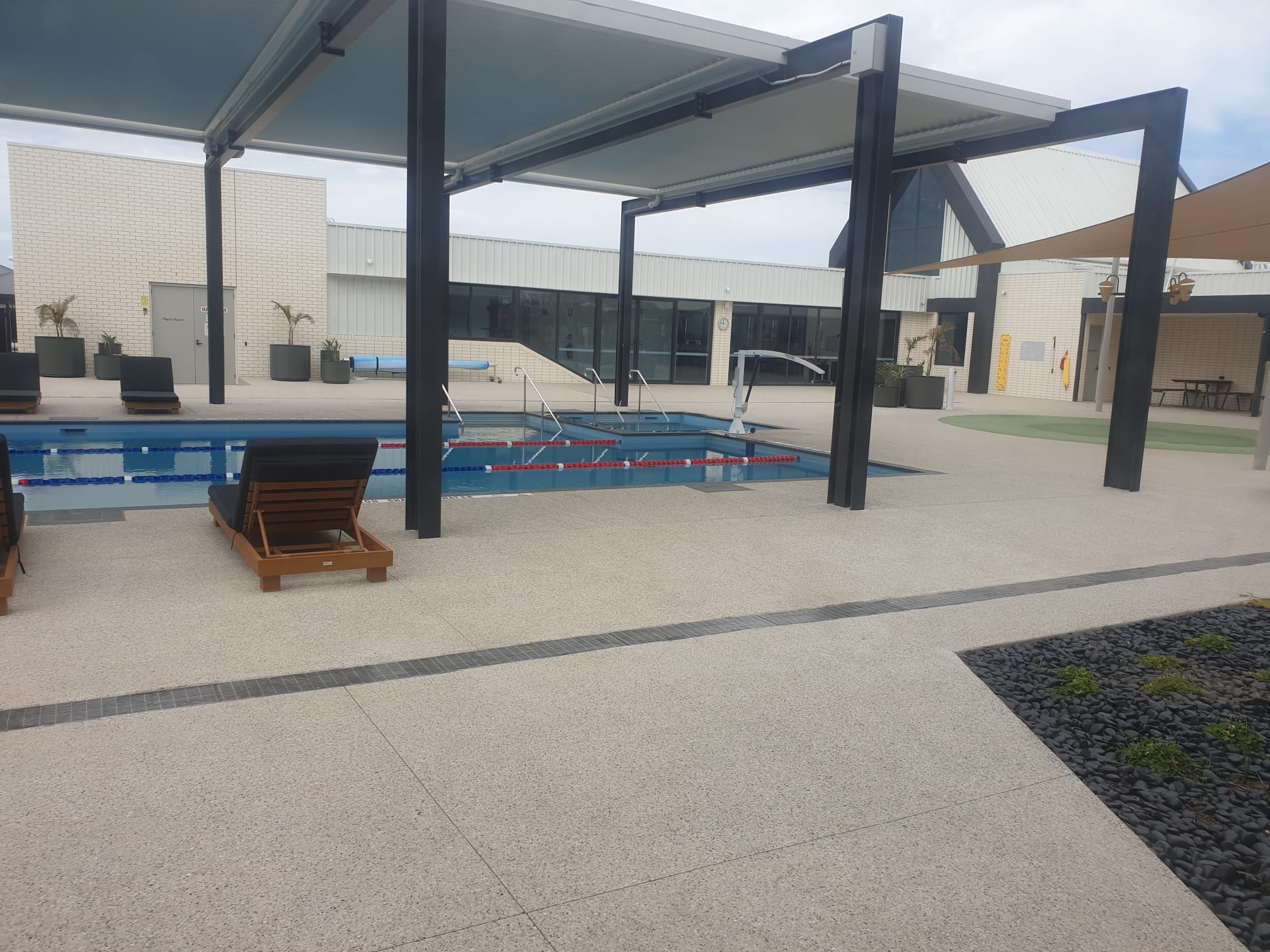 Clyde North-3Bed Bariatric private courtyard HPS+OOA +2Living+ 5Toilets 7Star — Home image 7
