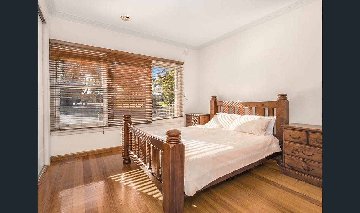 Ballarat Road, Hamlyn Heights – Accessible SIL Home with 3 Vacant Room — Home image 2