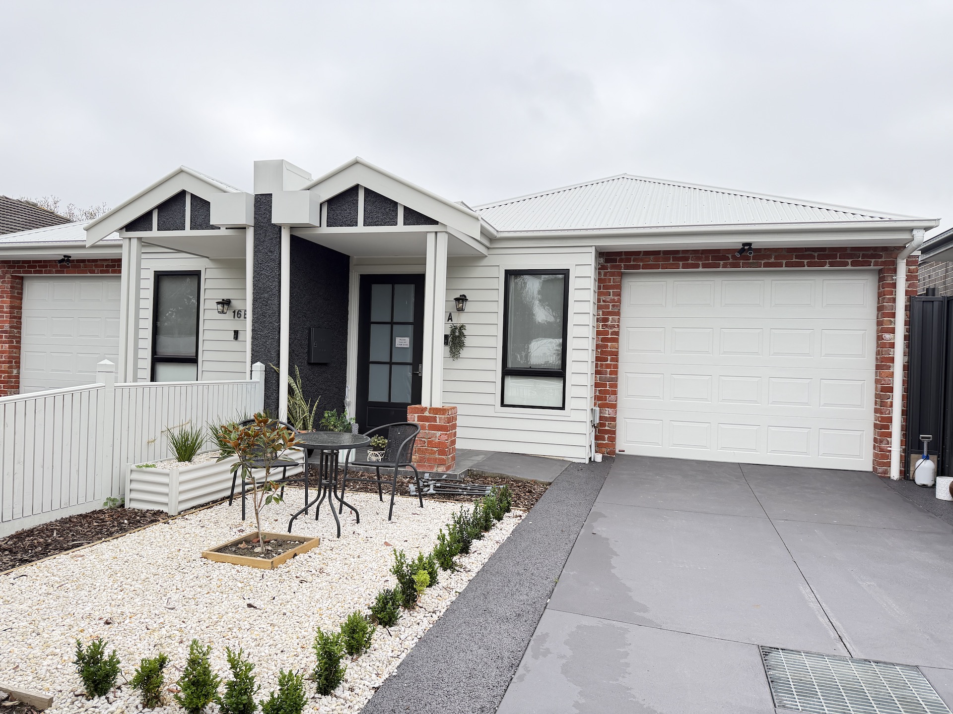 Brand-New 2+OOA HPS SDA Home in Prime Glenroy Location — Home image 2