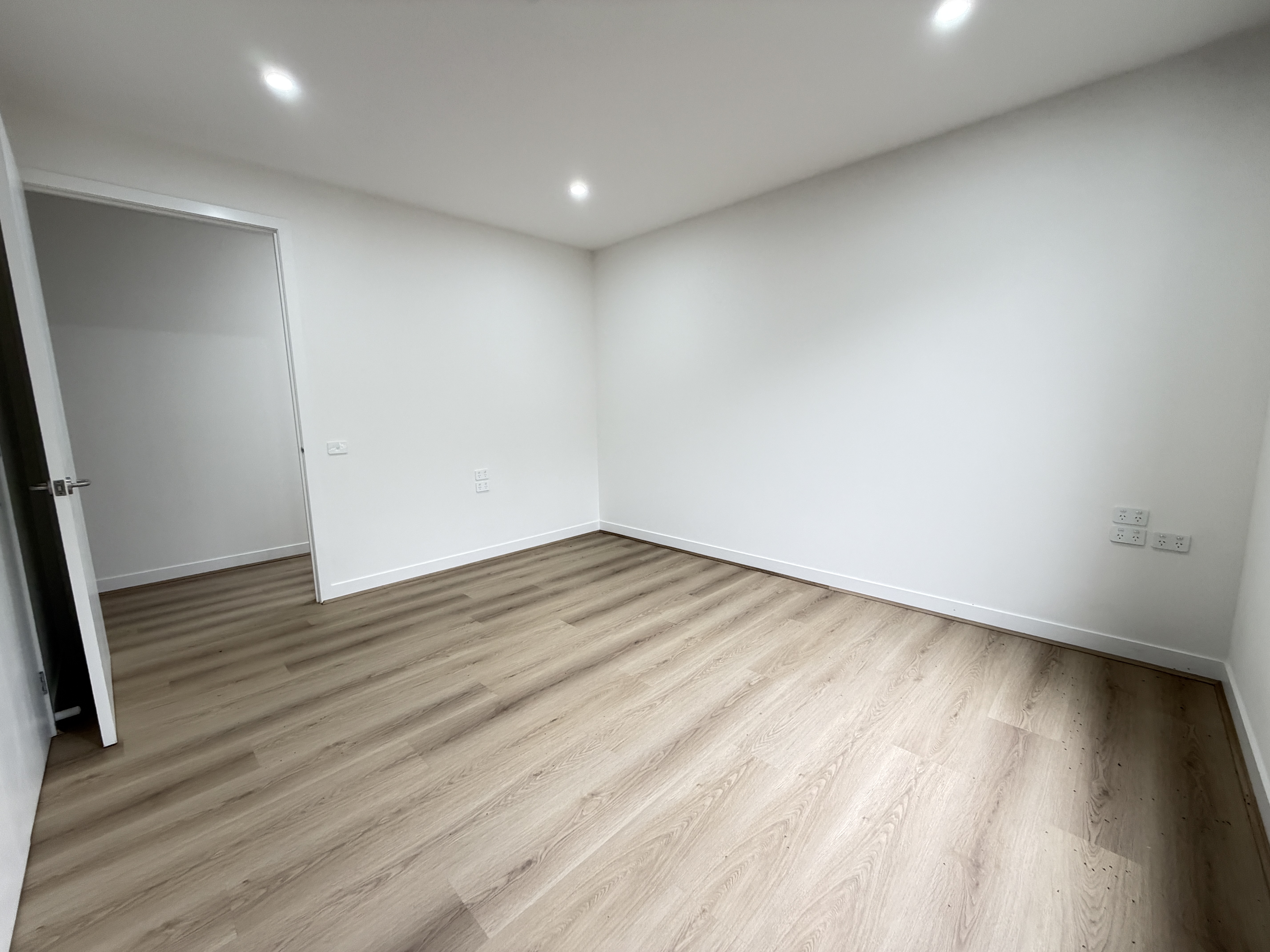Brand-New 2+OOA HPS SDA Home in Prime Glenroy Location — Home image 10