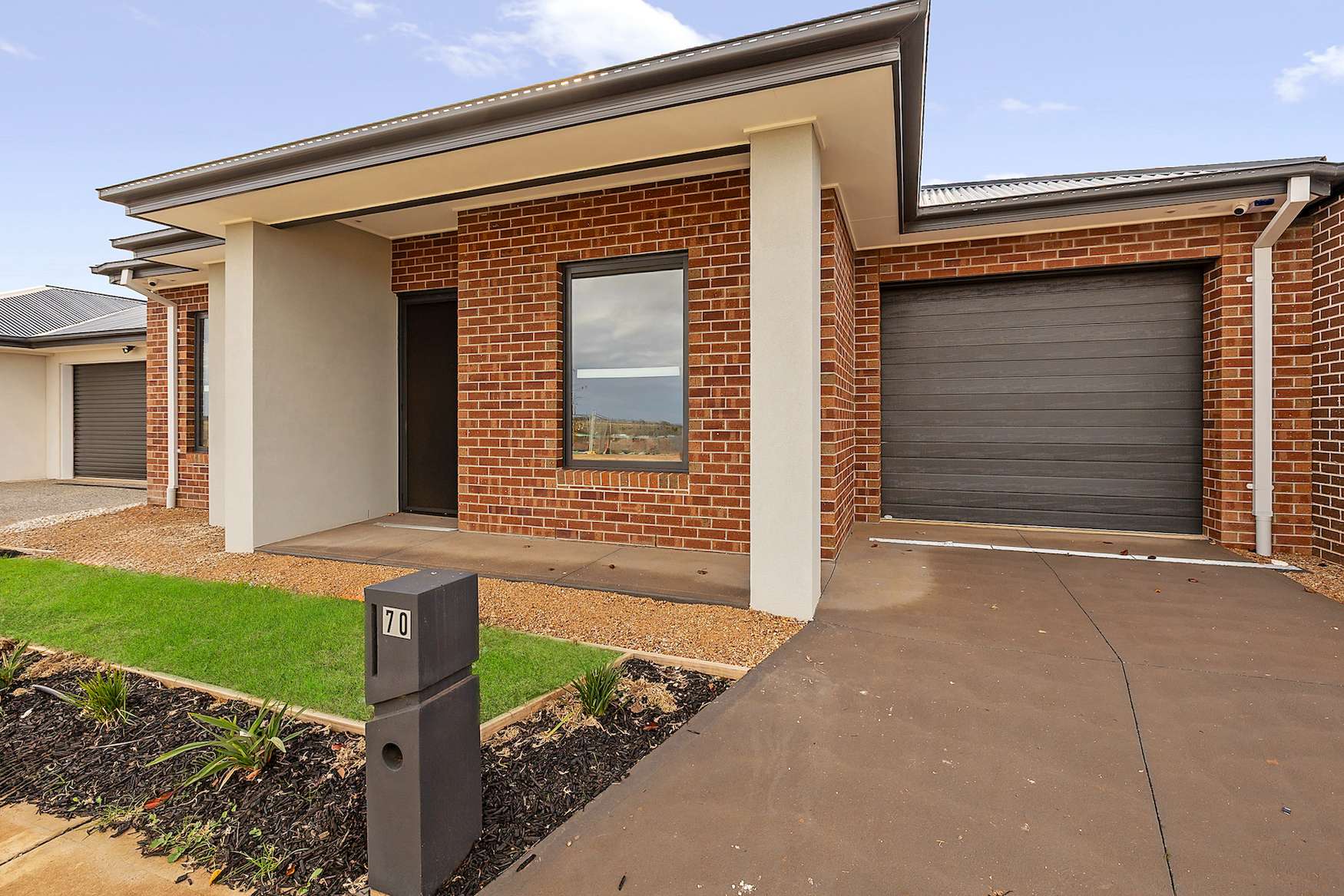 Weir Views – Melton Robust / High Physical Support 2-Residents — Home image 8