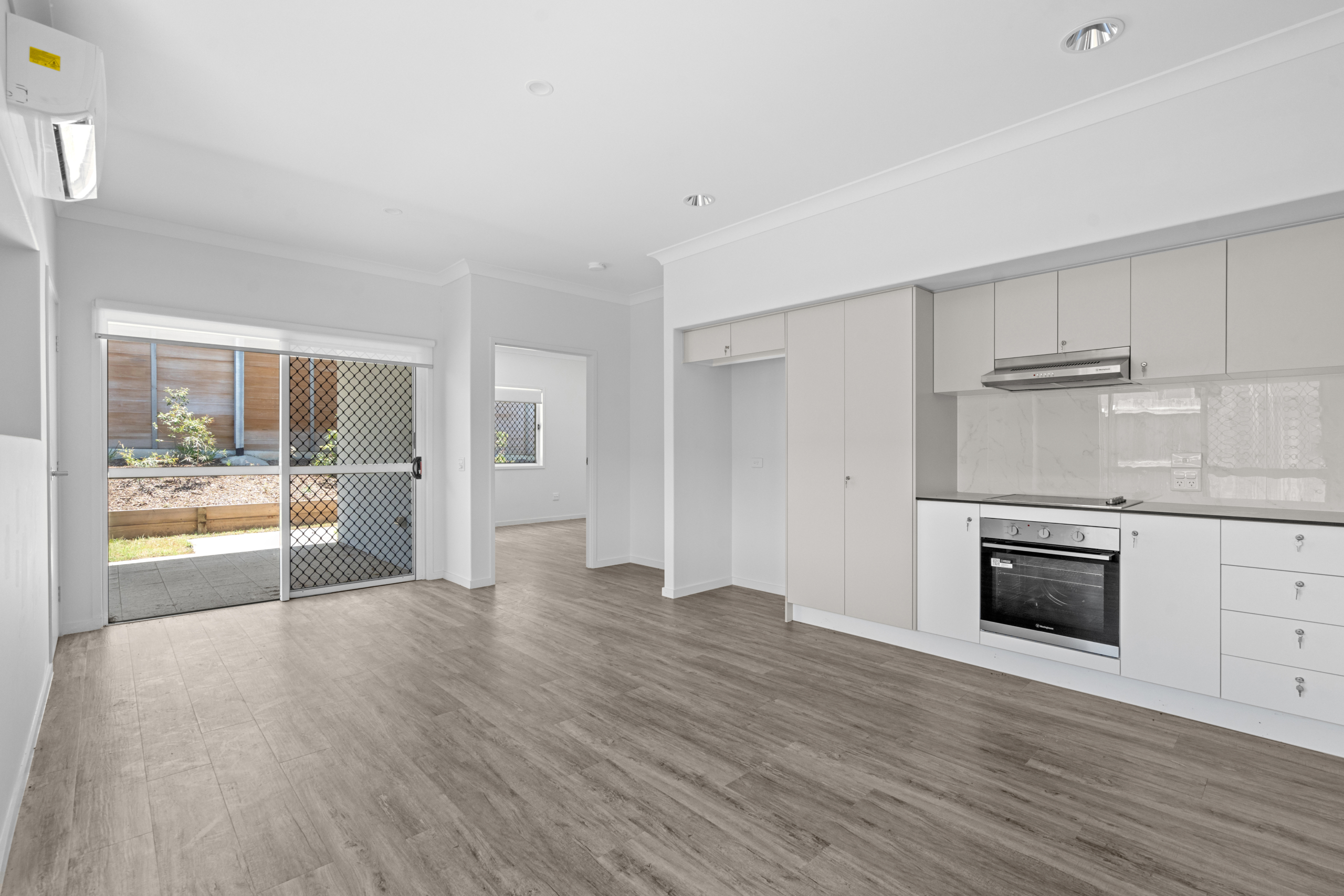 FLINDERS VIEW QLD – ROBUST VILLA 1| AVAILABLE NOW — Home image 9