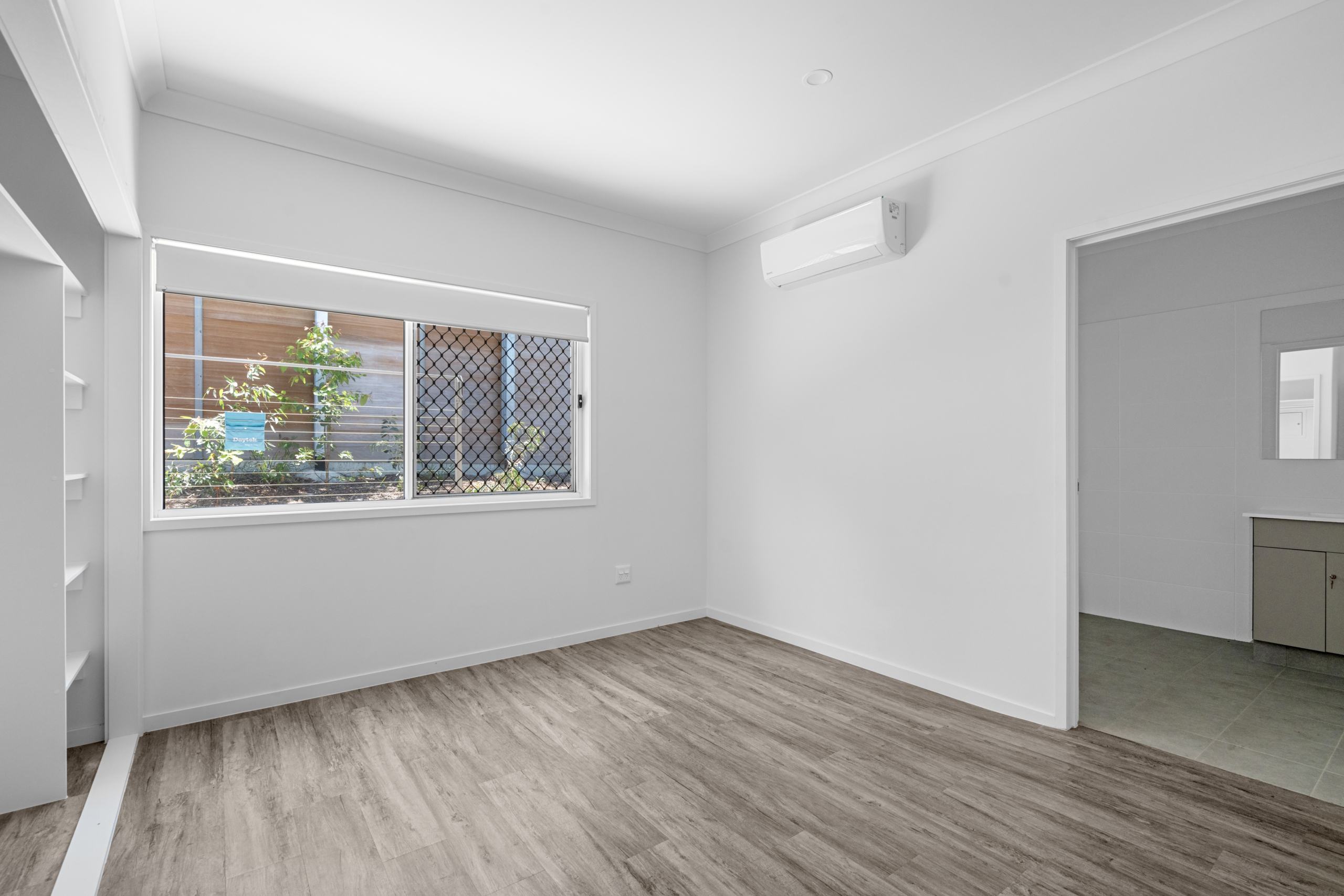 FLINDERS VIEW QLD – ROBUST VILLA 1| AVAILABLE NOW — Home image 10