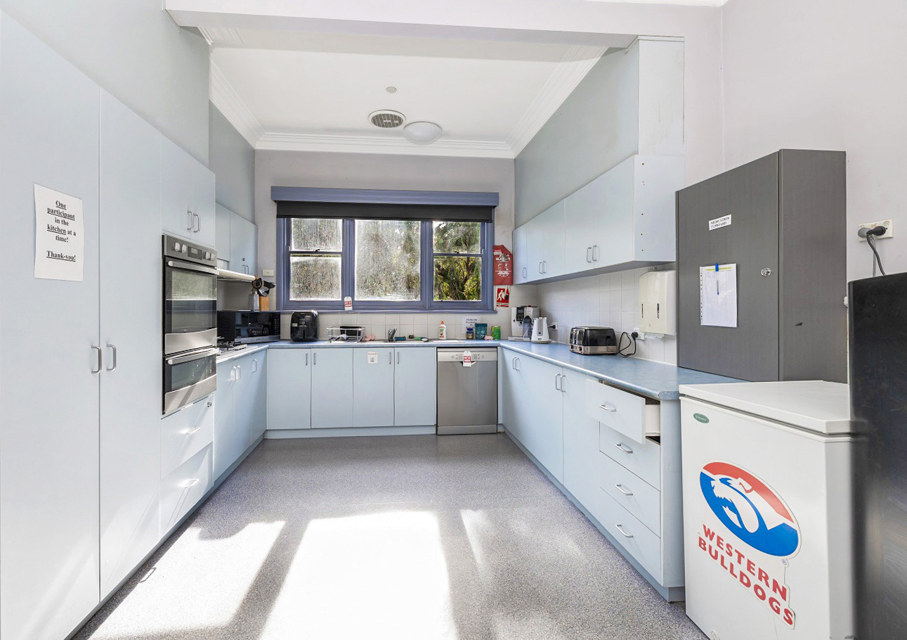 Two vacancies available in a five bedroom house in Geelong West — Home image 11