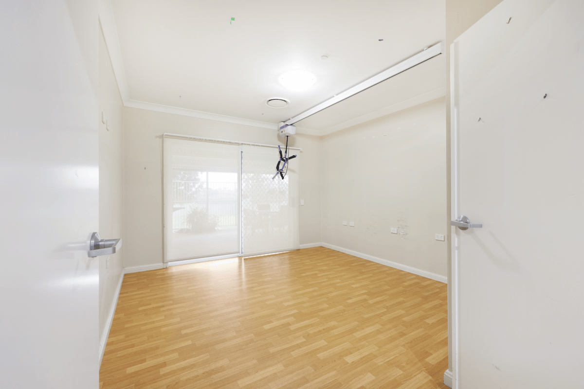  — Home image 6