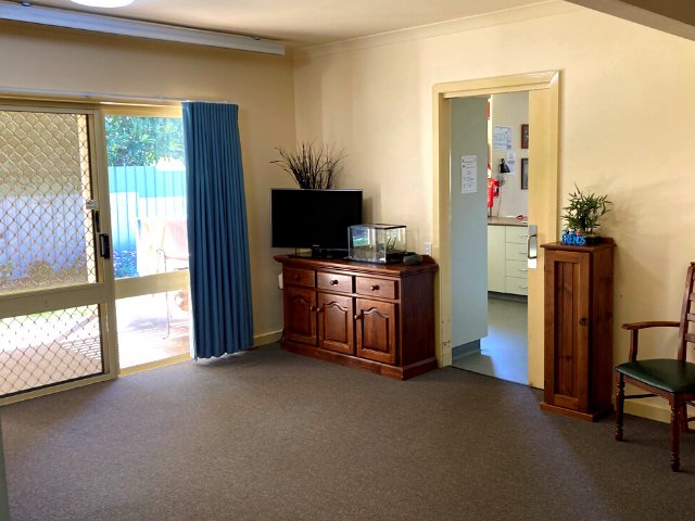 One vacancy in purpose built home in Stawell at the foot of the Grampians — Home image 4