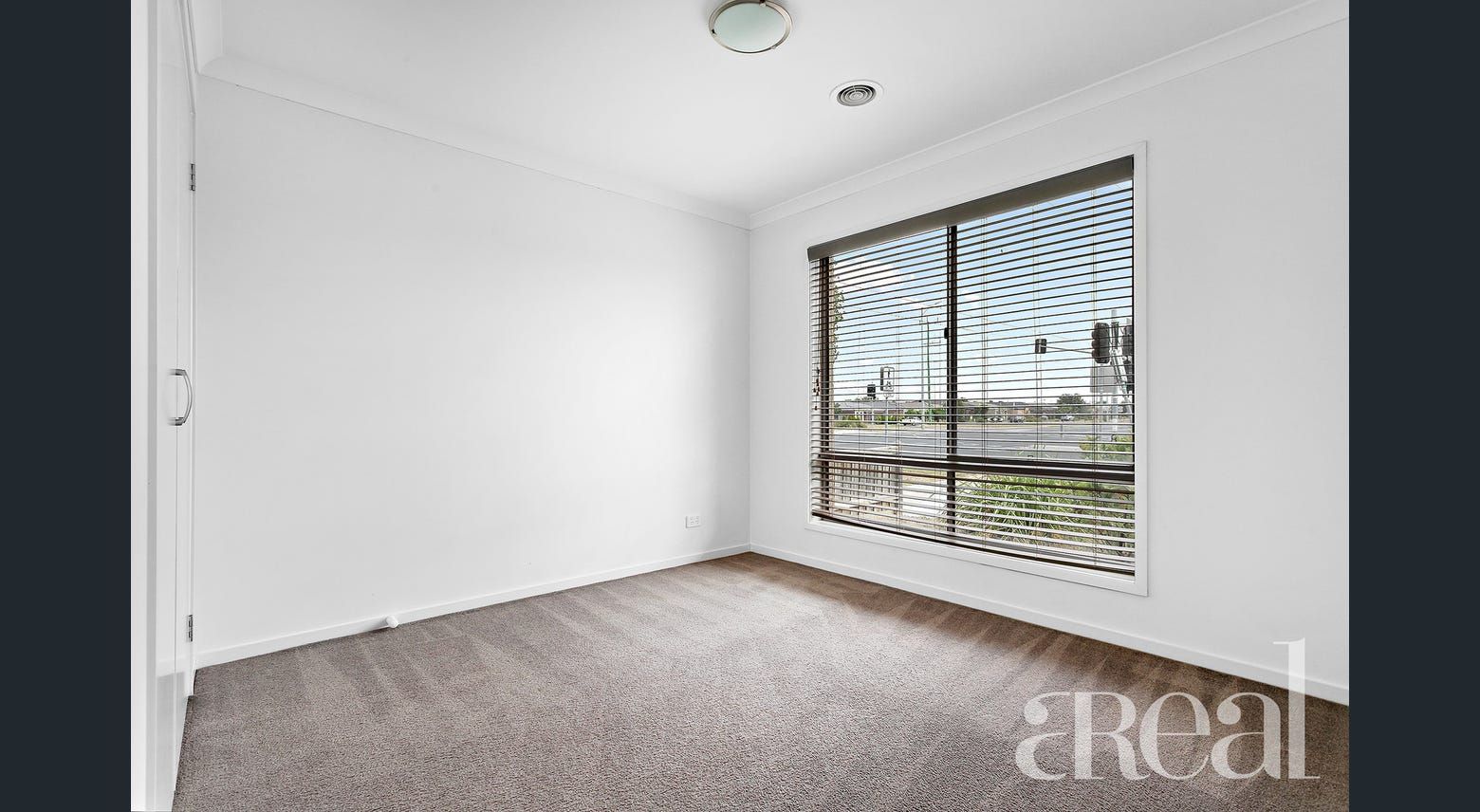 Cosy & Bright,What a delight !! SIL- 1 Vacancy — Home image 8