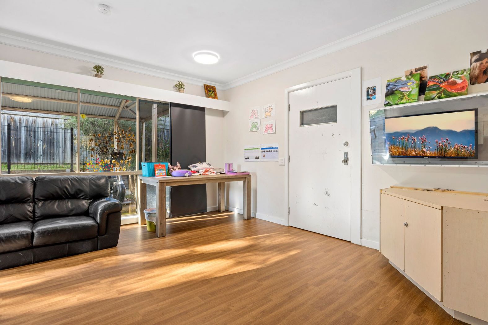 Conveniently located and brimming with robust features located in Croydon — Home image 7
