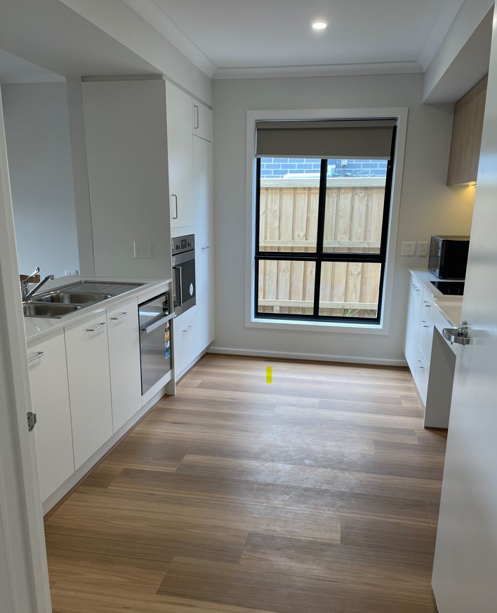 Luxury Living in Rockbank – Ex-Display Home with Premium Finishes! — Home image 7