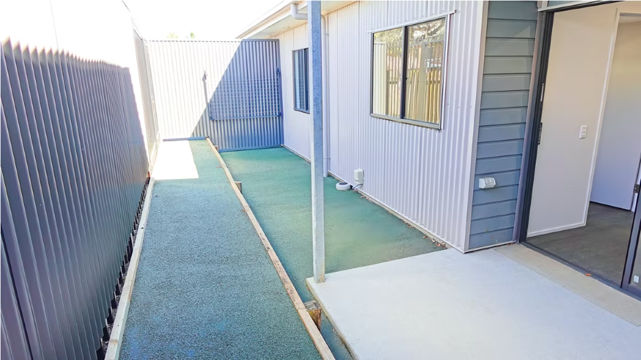 ROBUST VILLAS 1 BEDROOM + OWN OOA - CABOOLTURE - 2 VILLAS AVAILABLE NOW! — Home image 3