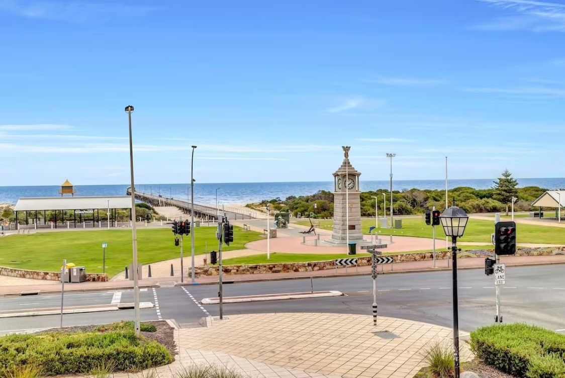 Seaside living, available in March 2026 - 2 new builds coming soon to Semaphore! — Home image 4